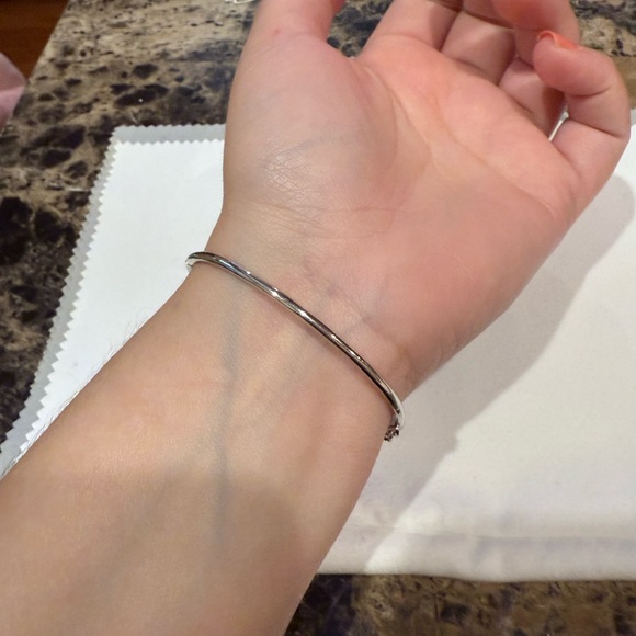 Kate Spade Skinny Mini Bow Bracelet - Picture 15 of 16